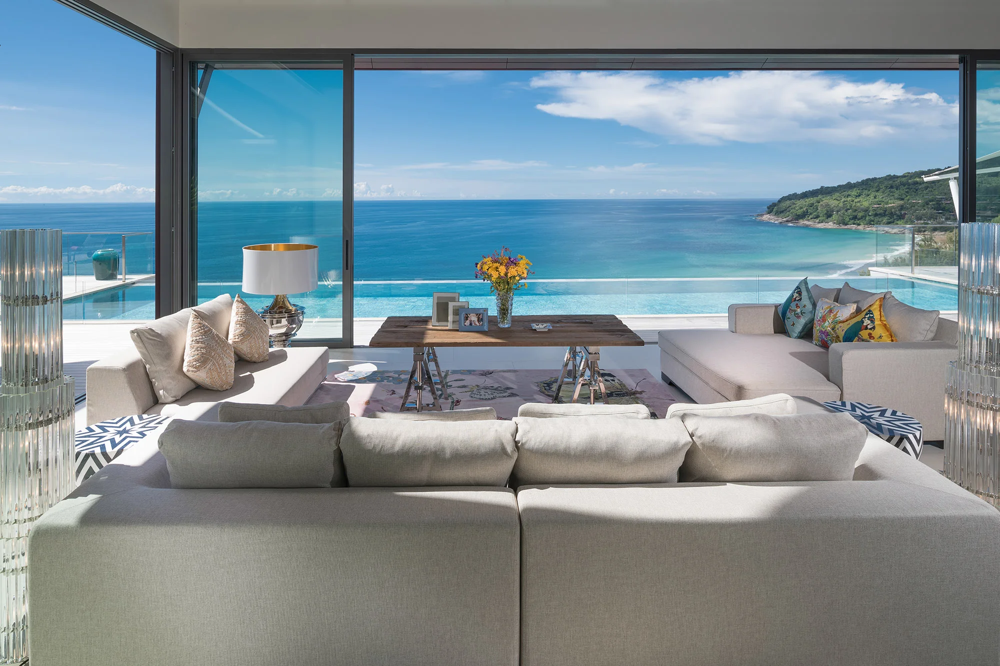 С видом на море